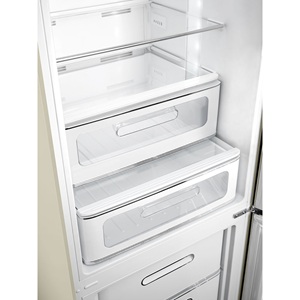 388-1-1.jpg REFRIGERADOR 50'S STYLE CREMA SMEG FAB32URCR3